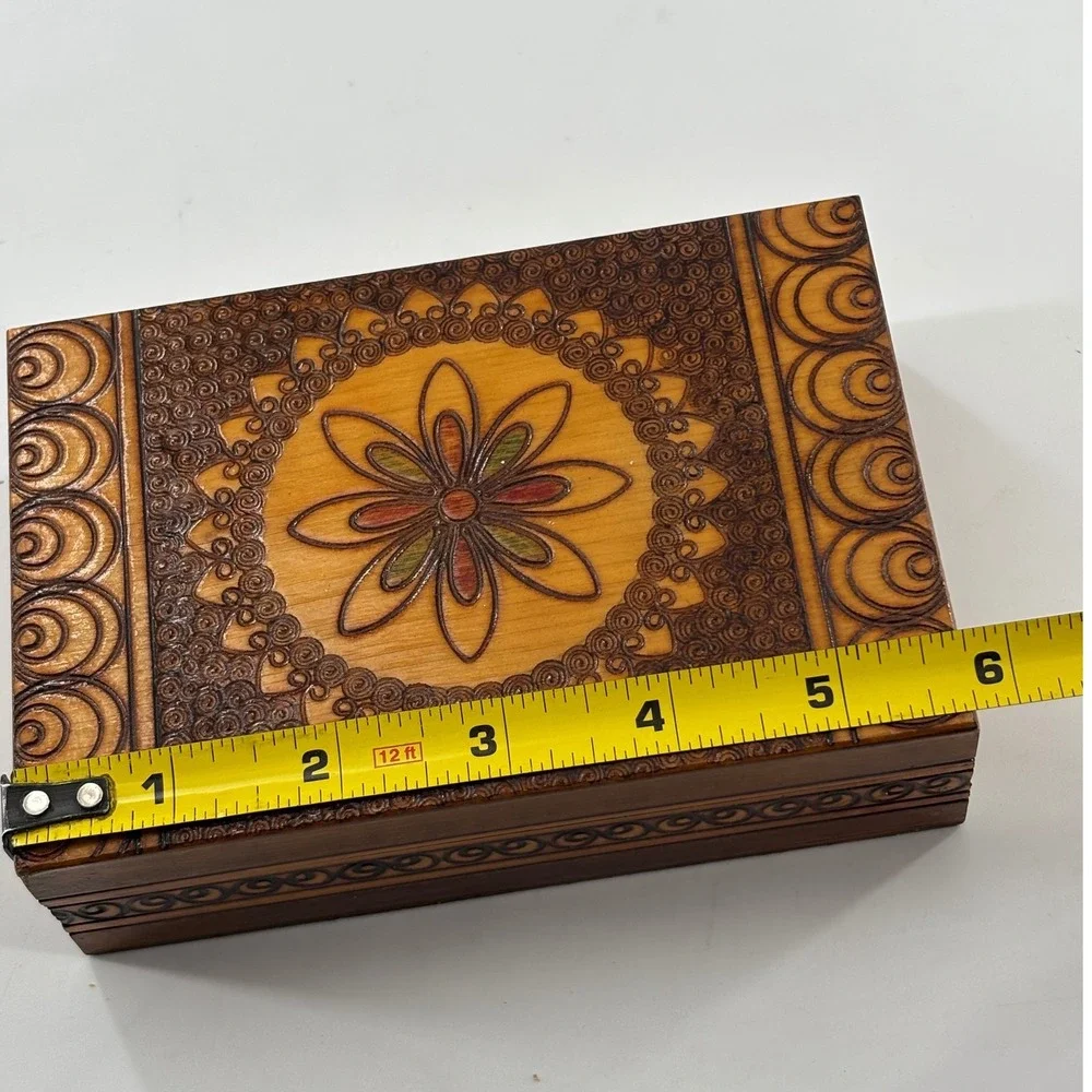 Vintage Wooden Trinket Box Carved Floral‎ Design Hinged Lid Jewelry Keepsake